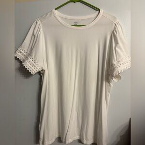 Crown & Ivy white top, size XXL, worn maybe once